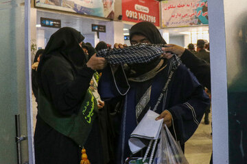 اعزام اولین کاروان شرکت‌کنندگان در مراسم تشییع پیکر امام شهید - بندرعباس