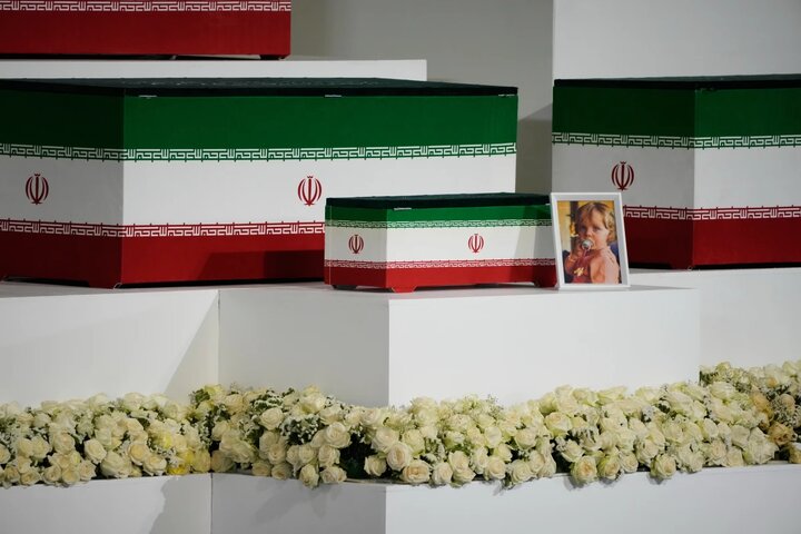 جزئیات اولین مراسم رسمی بدرقه رهبر شهید انقلاب اسلامی از نگاه واشنگتنپست
