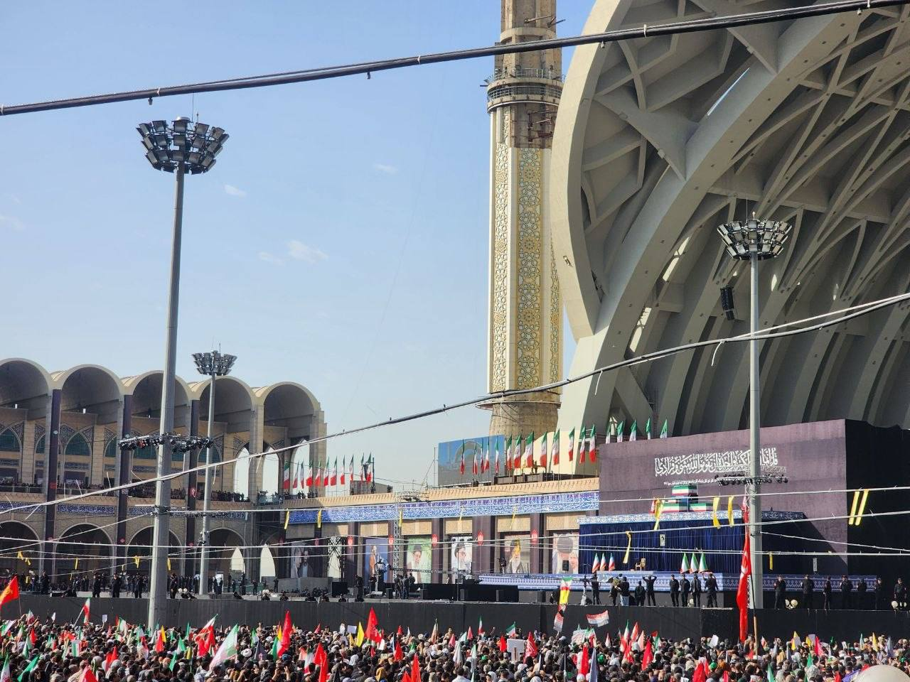 برگزاری مراسم وداع با آقای شهید ایران در مصلای امام خمینی(ره)