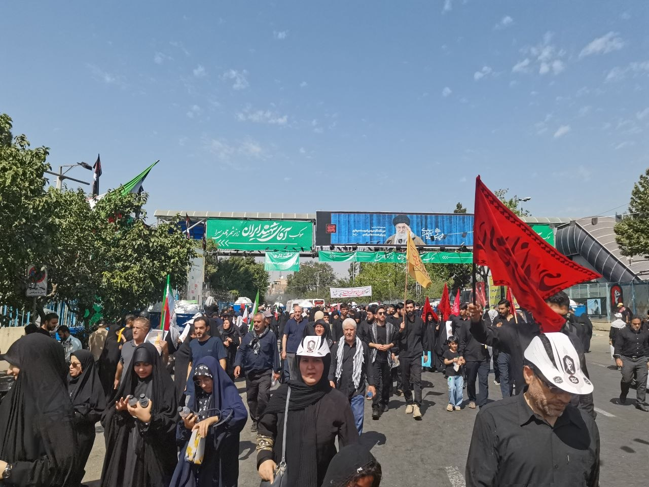 گزارش ایسنا از برگزاری و حاشیههای مراسم وداع با «آقای شهید ایران»