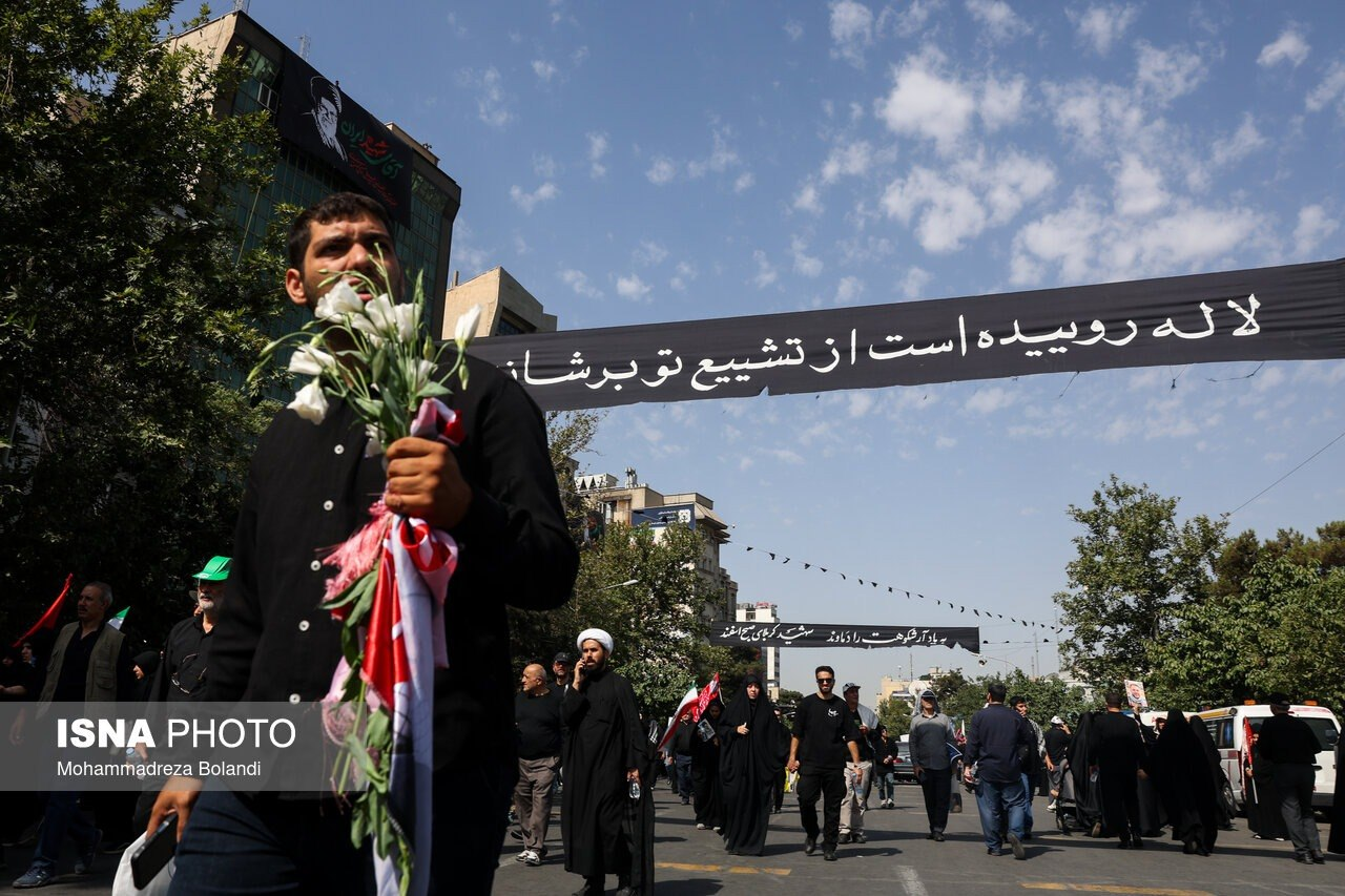 گزارش ایسنا از برگزاری و حاشیههای مراسم وداع با «آقای شهید ایران»
