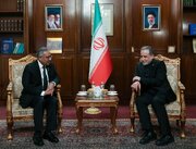 دیدار دبیرکل سازمان دی ۸ با وزیر امور خارجه ایران