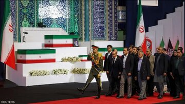اسکای نیوز: حضور قابل توجه هیئت‌های سعودی، قطری و عمانی در مراسم تشییع رهبر شهید ایران