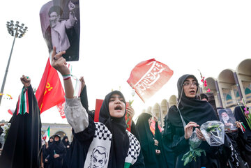 مراسم وداع با رهبر شهید انقلاب