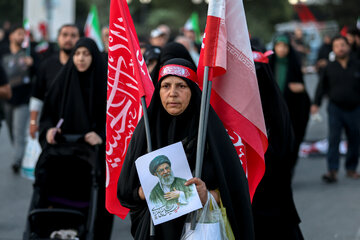 مراسم وداع با رهبر شهید انقلاب مصلی تهران - خیابان قنبرزاده