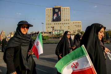ساعات ابتدایی مراسم وداع با رهبر شهید انقلاب - اتوبان شهید سلیمانی 