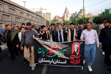 مراسم وداع با رهبر شهید انقلاب مصلی تهران - اتوبان شهید سلیمانی