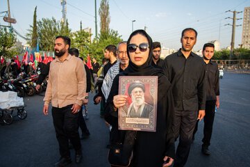 مراسم وداع با رهبر شهید انقلاب