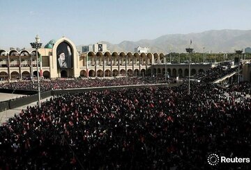 بدرقه باشکوه رهبر شهید از دید عکاسان خارجی
