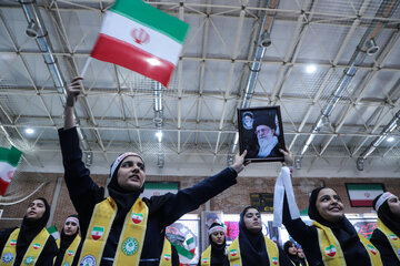 همایش ۱۵۰۰ نفری دانش‌آموزان پیشتاز تبریز با عنوان «باید برخاست»