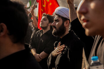 نخستین روز مراسم وداع با رهبر شهید انقلاب