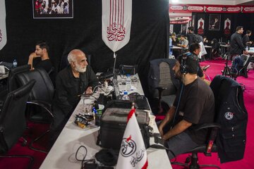 حضور خبرنگاران داخلی و خارجی در نخستین روز مراسم وداع با رهبر شهید انقلاب