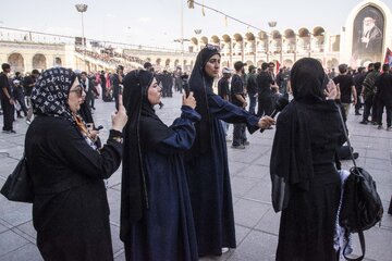 حضور خبرنگاران داخلی و خارجی در نخستین روز مراسم وداع با رهبر شهید انقلاب