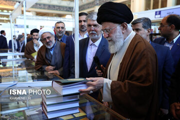 آثار ادبی که رهبر شهید به آن‌ها علاقه داشت