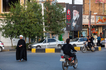 آماده سازی شهر قم پیش از مراسم تشییع رهبر شهید
