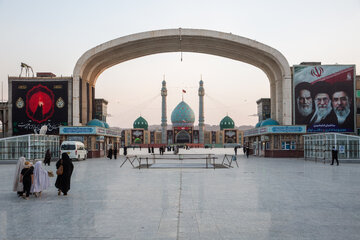 آماده سازی شهر قم پیش از مراسم تشییع رهبر شهید