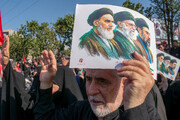 بدرقه زائران کرمانشاهی «رهبر شهید انقلاب»