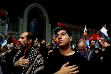 دومین روز مراسم وداع با رهبر شهید انقلاب در مصلای تهران