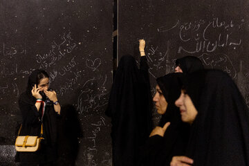 دومین روز مراسم وداع با رهبر شهید انقلاب در مصلای تهران