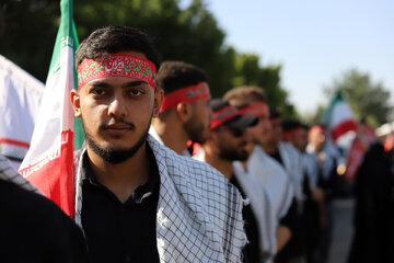 اعزام کاروان شرکت کنندگان در مراسم بدرقه و تشییع پیکر امام شهید - کرمانشاه