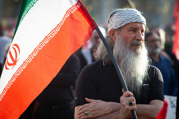 دومین روز مراسم وداع با رهبر شهید انقلاب در مصلای تهران