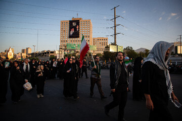 دومین روز مراسم وداع با رهبر شهید انقلاب در مصلای تهران