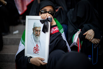 دومین روز مراسم وداع با رهبر شهید انقلاب در مصلای تهران