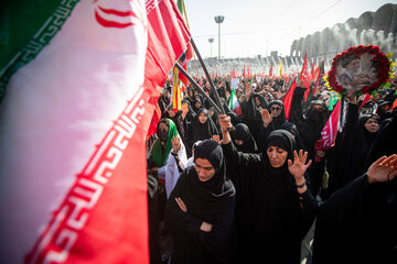 دومین روز مراسم وداع با رهبر شهید انقلاب در مصلای تهران
