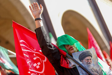 دومین روز مراسم وداع با رهبر شهید انقلاب در مصلای تهران