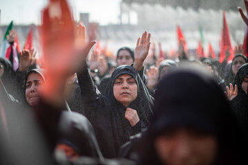 دومین روز مراسم وداع با رهبر شهید انقلاب در مصلای تهران