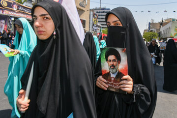 دومین روز مراسم وداع با رهبر شهید انقلاب در مصلای تهران