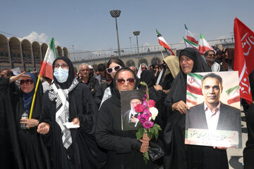 دومین روز مراسم وداع با رهبر شهید انقلاب در مصلای تهران