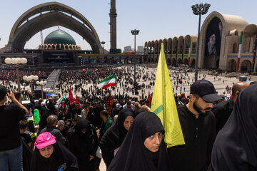 دومین روز مراسم وداع با رهبر شهید انقلاب در مصلای تهران
