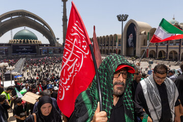 دومین روز مراسم وداع با رهبر شهید انقلاب در مصلای تهران