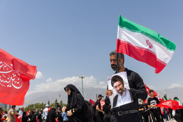 دومین روز مراسم وداع با رهبر شهید انقلاب در مصلای تهران
