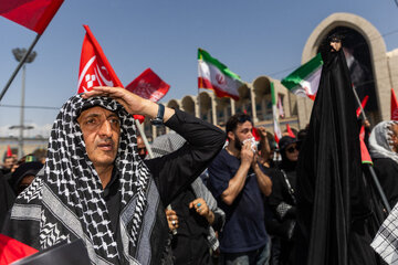 دومین روز مراسم وداع با رهبر شهید انقلاب در مصلای تهران