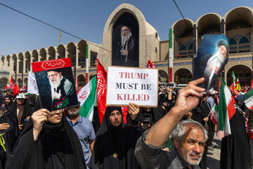 دومین روز مراسم وداع با رهبر شهید انقلاب در مصلای تهران