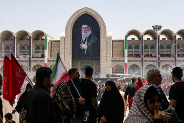دومین روز مراسم وداع با رهبر شهید انقلاب در مصلای تهران