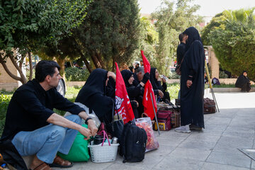 اعزام کاروان شرکت‌کنندگان در مراسم بدرقه و تشییع پیکر امام شهید - اصفهان