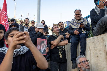 دومین روز مراسم وداع با رهبر شهید انقلاب در مصلای تهران -۴