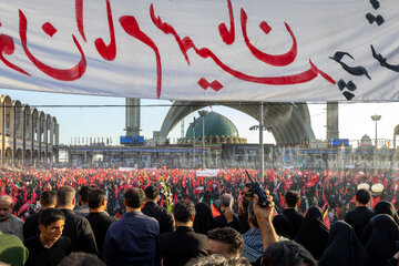 دومین روز مراسم وداع با رهبر شهید انقلاب در مصلای تهران -۴