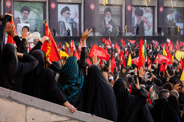 دومین روز مراسم وداع با رهبر شهید انقلاب در مصلای تهران -۴