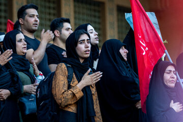 دومین روز مراسم وداع با رهبر شهید انقلاب در مصلای تهران -۴