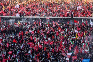 دومین روز مراسم وداع با رهبر شهید انقلاب در مصلای تهران -۵