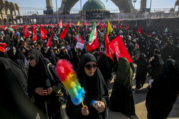 دومین روز مراسم وداع با رهبر شهید انقلاب در مصلای تهران
