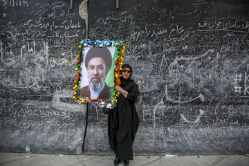 دومین روز مراسم وداع با رهبر شهید انقلاب در مصلای تهران