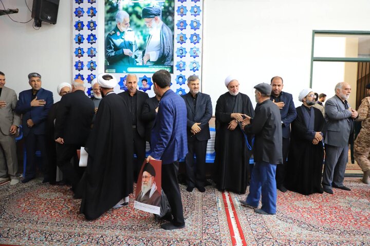 حضور پرشور دانشگاهیان کرمان در بزرگداشت رهبر شهید/ تأکید بر وحدت و بیعت با رهبر جدید