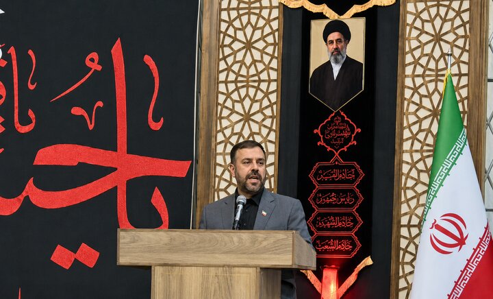 استاندار فارس: حضور میلیونی مردم در تشییع رهبر شهید، مصداق «ملت مبعوث‌شده» است
