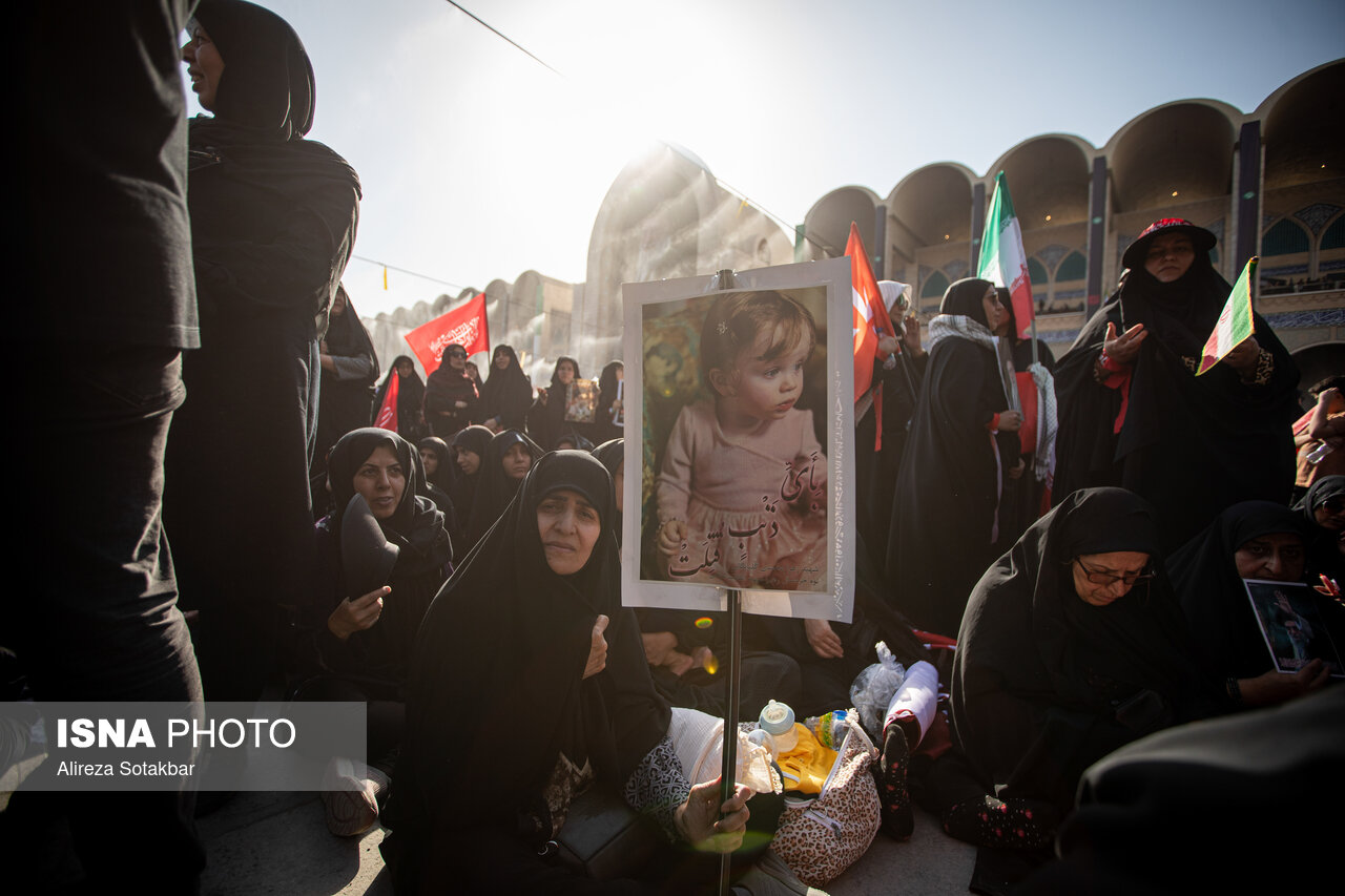 دومین روز مراسم وداع با رهبر شهید انقلاب در مصلای تهران -۳