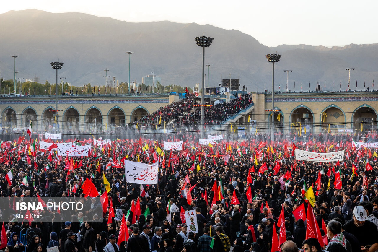 خدمات درمانی به بیش از ۱۴۰۰۰ زائر مراسم رهبر شهید / ارجاع ۱۷۲ بیمار به بیمارستانهای شهر